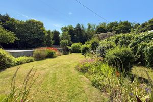 Southerly Gardens - click for photo gallery